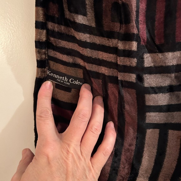 Kenneth Cole velour scarf - Picture 8 of 8
